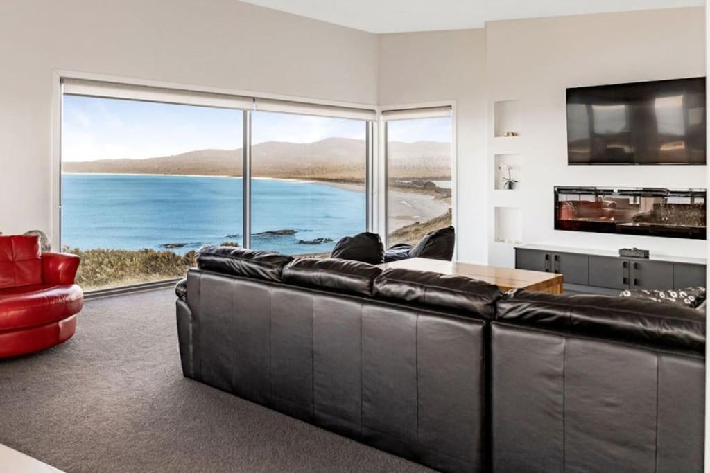 Tranquility Bay Of Fires Holiday home Binalong Bay